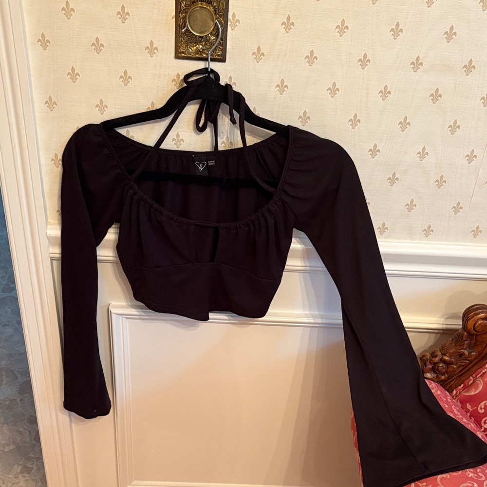 Windsor Black Long Sleeve Women's Crop Top